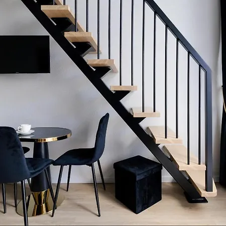 Alan Loft Apartment